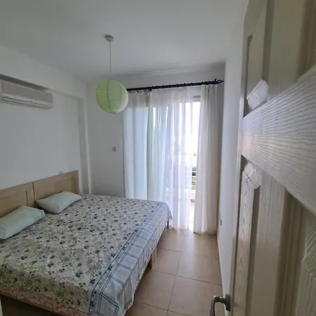 公寓 Penthouse With Rooftop Terrace Akanthou