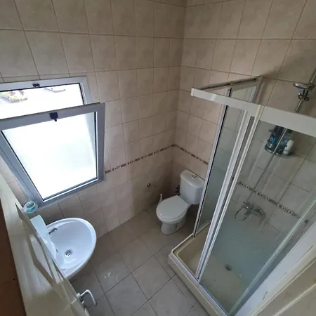 Penthouse With Rooftop Terrace * Akanthou